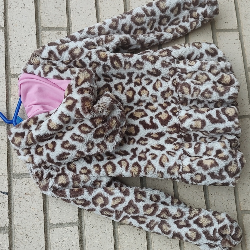 Leopard Coat* - Picture 9 of 11